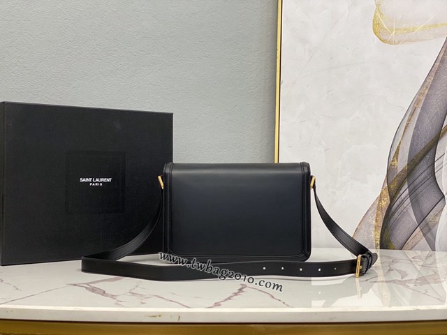 YSL专柜款女包 聖羅蘭經典款MONOGRAM金屬旋扣大號郵差包 YSL肩背斜挎包 634305  jjh1087